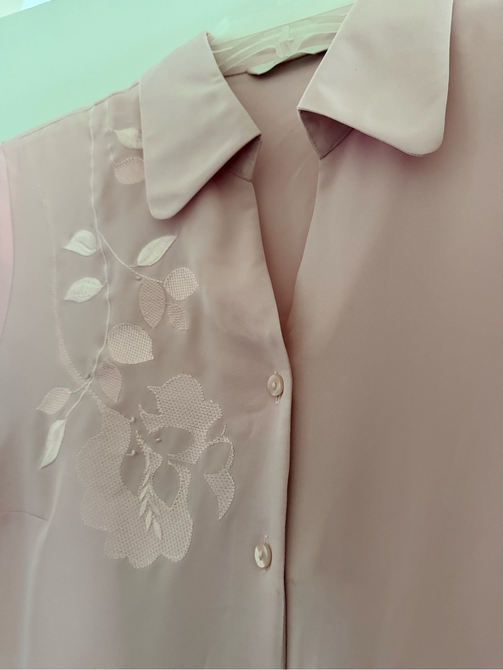 Marks & Spencer Pale Pink Short-Sleeve Floral Button-Up Blouse - Picture 3 of 9